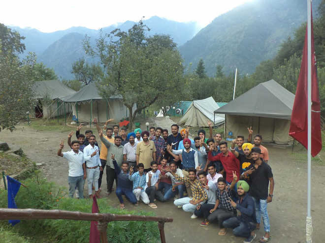 Camps in Kullu, Manali to win over youth