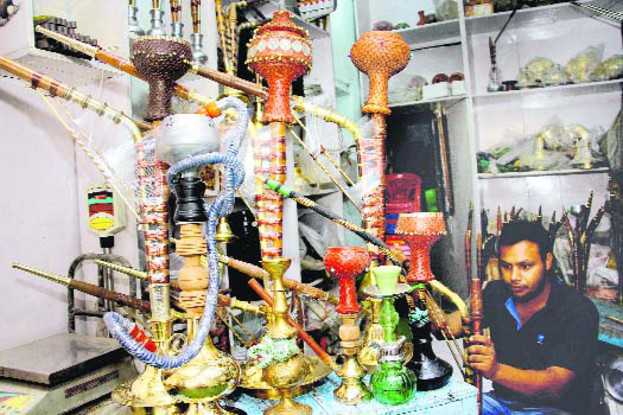 Hookahs can cause cancer more easily than cigarettes, say doctors