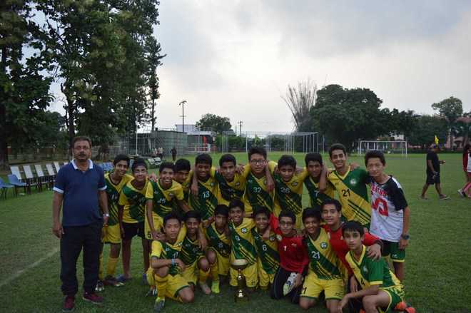 Wynberg Allen football champ : The Tribune India