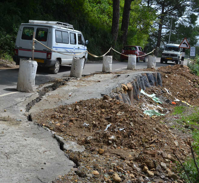 McLeodganj road sinking at 4 places