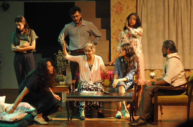 Tragicomedy ‘August: Osage County’ staged