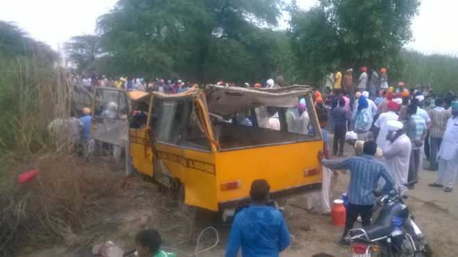 7 children dead after school bus falls into drain in Amritsar - The Tribune