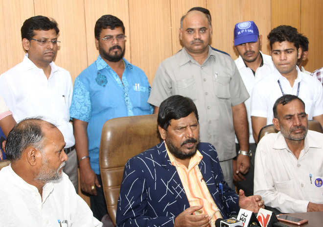 Amend Constitution to ensure quota for all, says Athawale