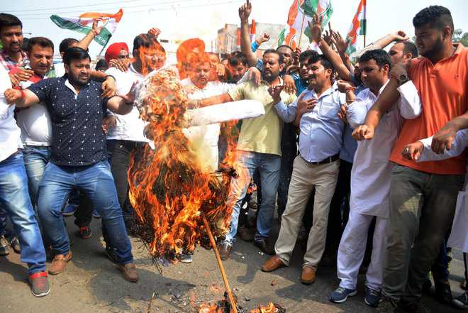 Youth Cong slams govt for ‘denying’ ex gratia to families of Uri martyrs