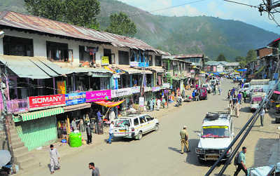 Tension mounts in Uri villages along LoC
