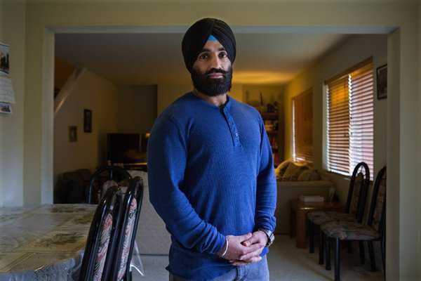 US Army allows turbans, beards, hijabs for service personnel
