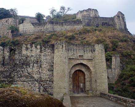Kangra’s Haripur fort in ruins, cries for govt attention
