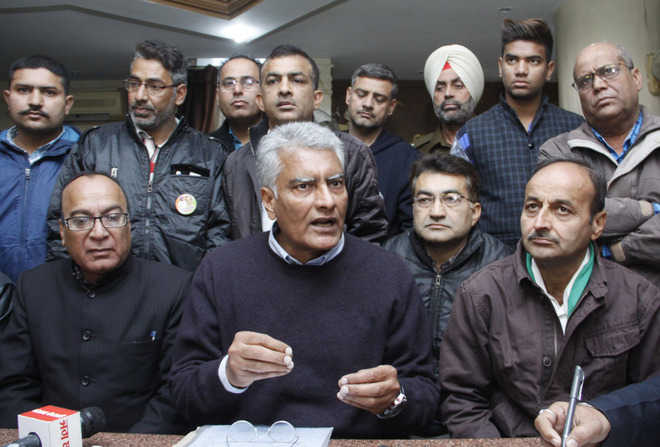 Jakhar comes out with Doda’s phone details, seeks probe