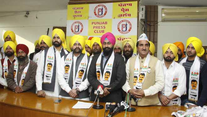 Members of Bhagat Singh Naujawan Sabha join AAP