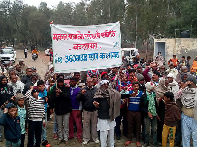 Demolition drive victims hold protest in Kalayat