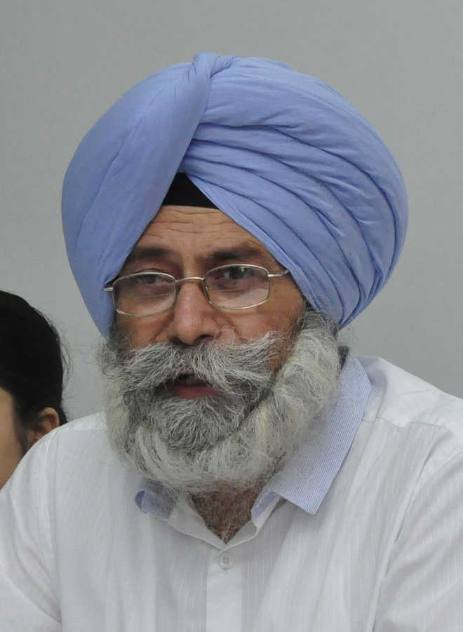 Sidhu betrayed people by joining Cong: Phoolka