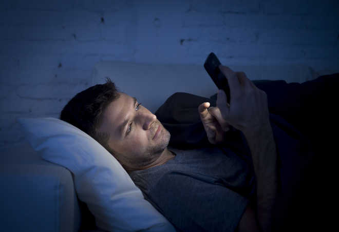 Teens losing sleep over social media