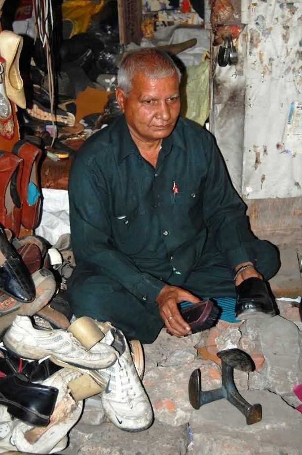 Hoshiarpur cobbler in fray for 19th time