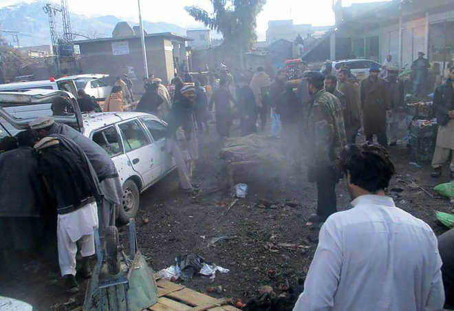 Blast at crowded vegetable market in northwest Pak kills 20