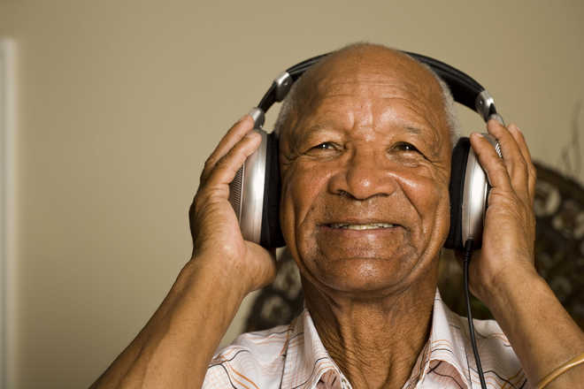 Meditation, music may cut early memory loss in elderly