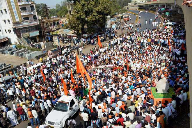 Traffic chaos in Maharashtra cities as Maratha protests turn violent