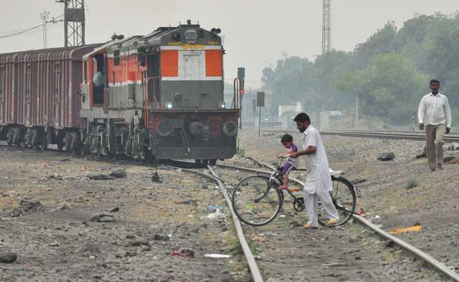 Deaths at level crossings