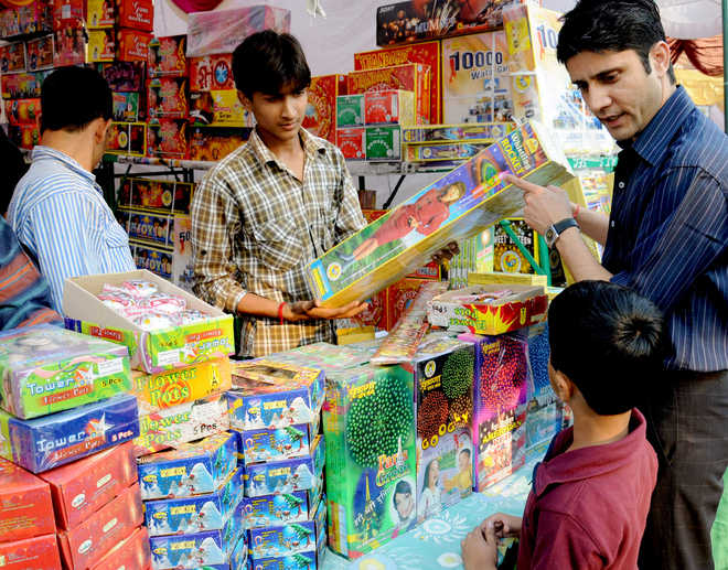 Mohali cracker dealers not happy with court order