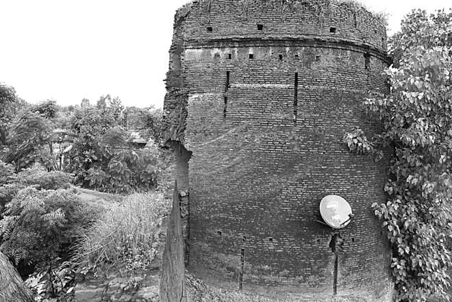 Fort Lohgarh to rise from ashes