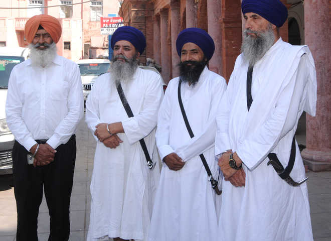 Bandi Chhor: SGPC plans to keep ‘parallel’ clergy at bay