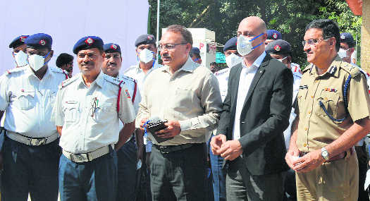 Anti-pollution masks for traffic cops serving on Diwali