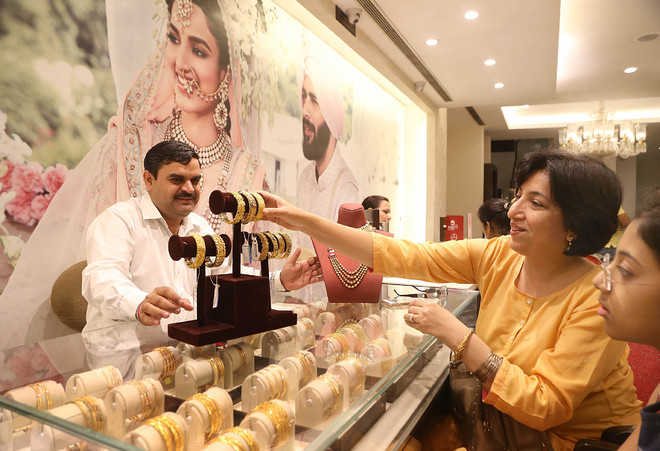 Shopkeepers cheer as Dhanteras pushes sales in city