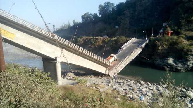 6 hurt as bridge collapses in Chamba