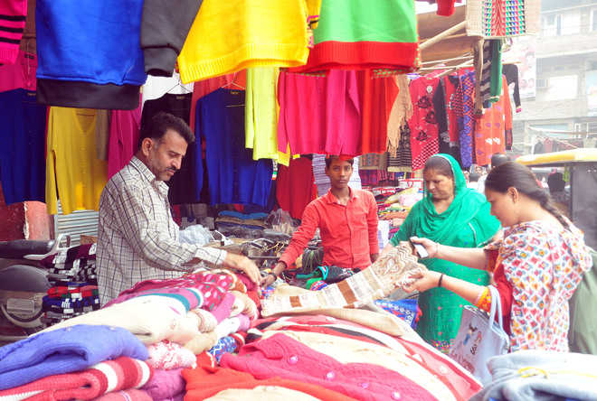 Come winter, sale of woollens picks up : The Tribune India