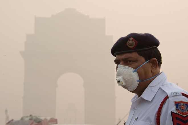 Delhi smog: Go for N90 masks to protect yourself from cancer, heart disease, say experts