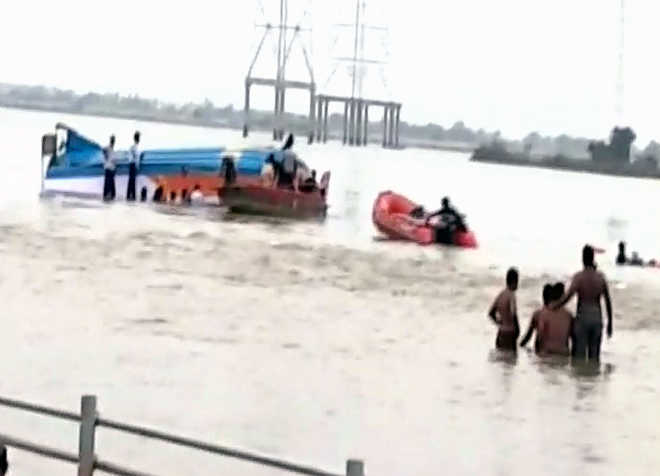 AP: 16 drown, 7 missing as boat capsizes in Krishna river