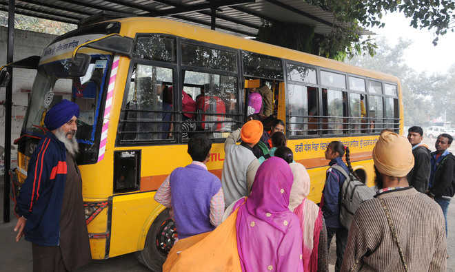 SGPC starts round-the-clock free bus for Golden Temple visitors : The Tribune India