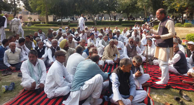 Ban Malik rallies, says Jat faction chief