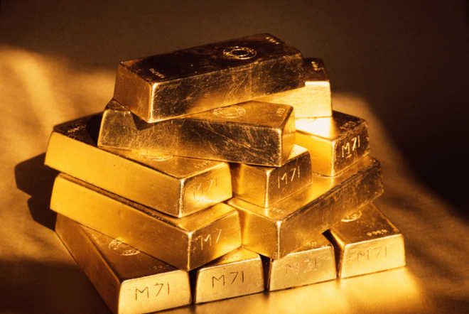Gold climbs Rs 48 to Rs 29,560 on positive global signs