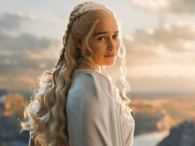 Discussion on ''GOT'' nude scenes annoying, says Emilia Clarke