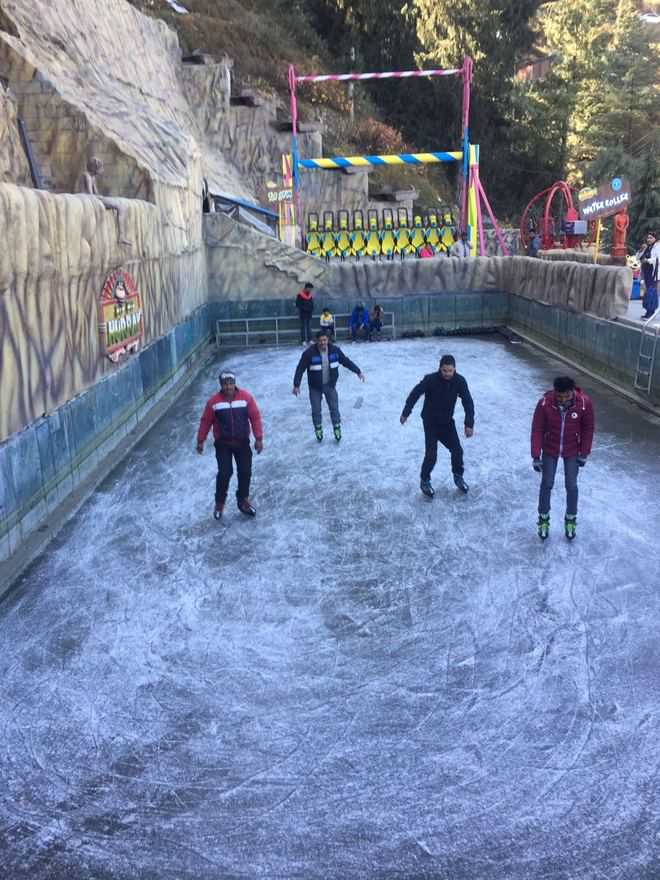 Exciting Sunday as enthusiasts take to ice skating in Asia''s oldest