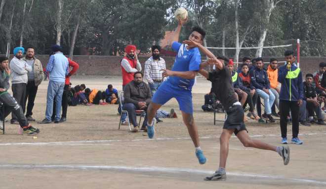 Ludhiana, Amritsar lads reach semi-finals in handball : The Tribune India