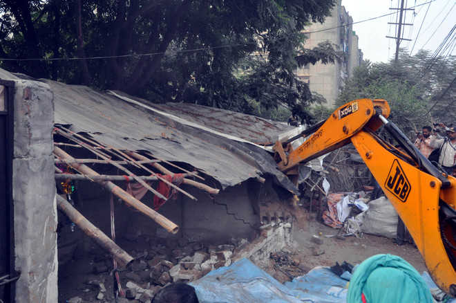 Of 4,500 encroachments, just 11 razed in two years