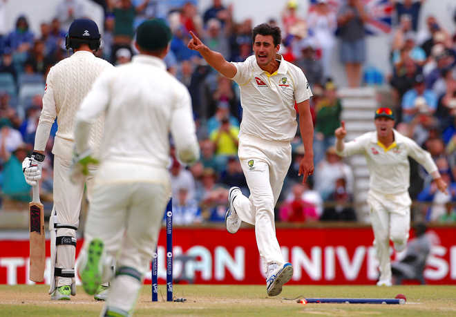 Australia close to Ashes glory as England lose three wickets