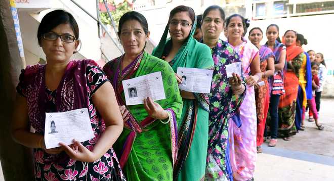 Gujarat: Over 70% voter turnout in re-polling : The Tribune India