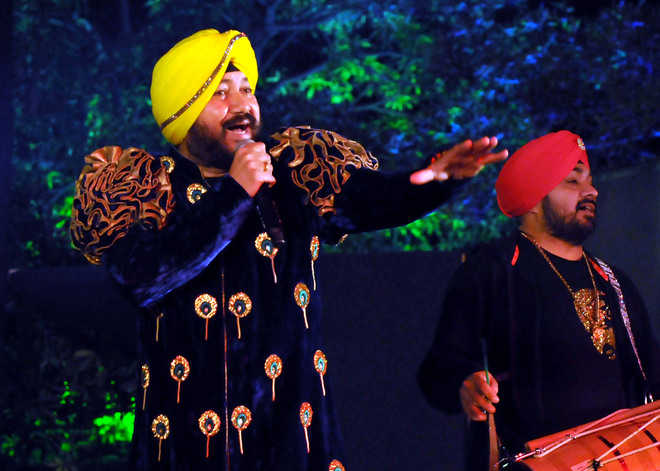 Daler Mehndi Became the First Indian Singer to Perform in Metaverse | The  Crypto Times