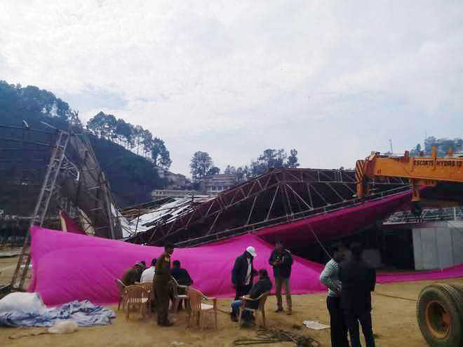 Labourer injured as Shivratri fair tent collapses in Mandi