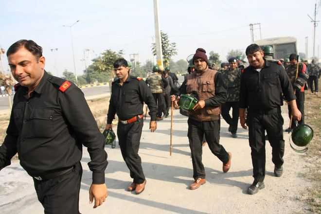Tactical move: Cops in black, not khaki