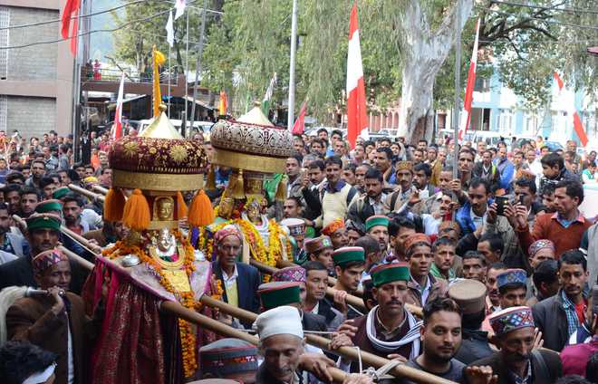 200 deities gather for Mahashivratri in Mandi