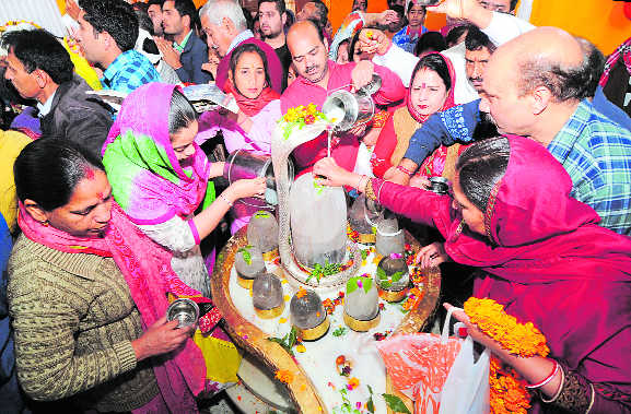 Jammu celebrates Mahashivratri sans rain
