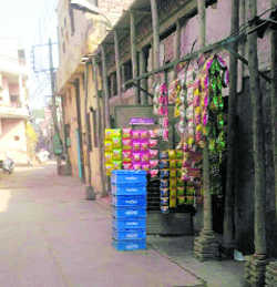 Civic body closes its eyes to illegal buildings mushrooming in city, this time in Zone C