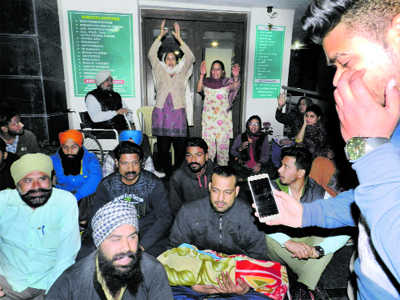 Family protests in Khanna hospital