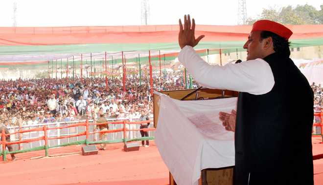 BSP can enter into understanding with BJP to stop SP: Akhilesh