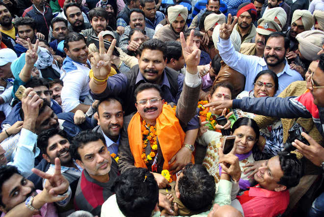 SAD''s Gulzar Singh Ranike, BJP''s Anil Joshi''s defeats major upsets