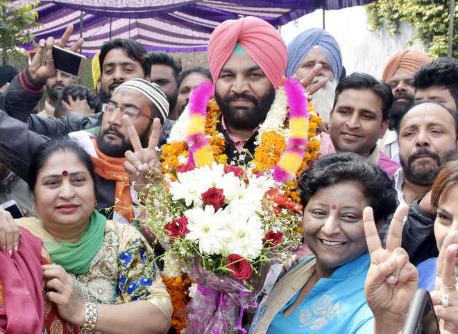 Amritsar LS bypoll: Record win for Aujla