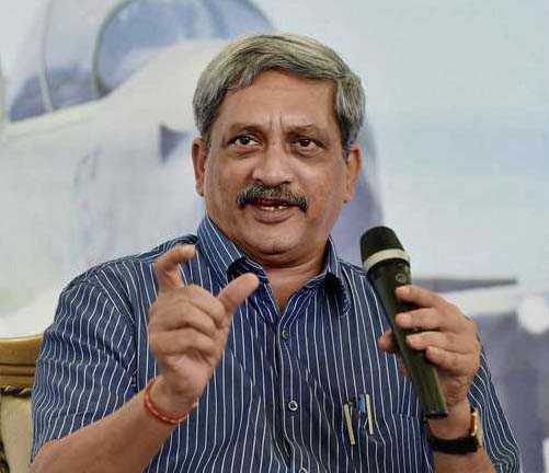 Parrikar resigns as Defence Minister; heads for Goa in bid to form govt